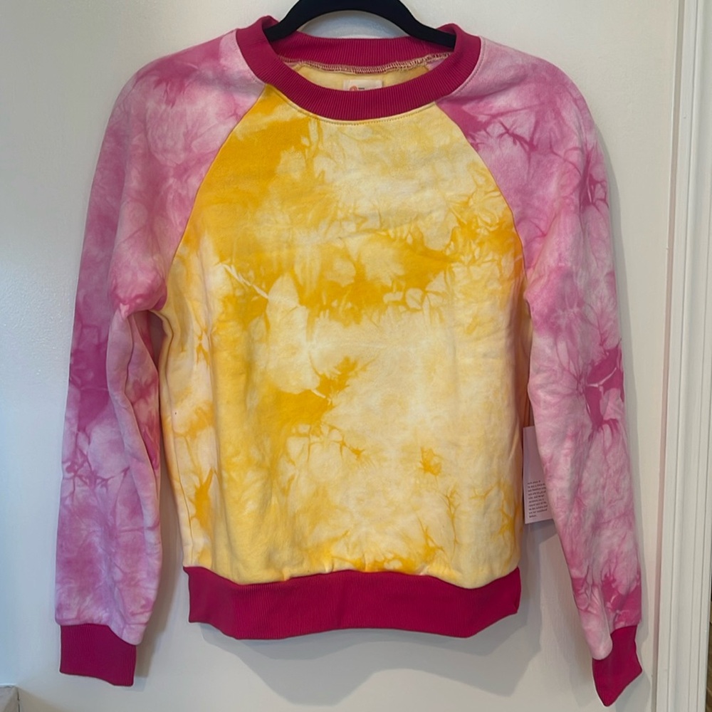 NWT WARM FUN Sweatshirt